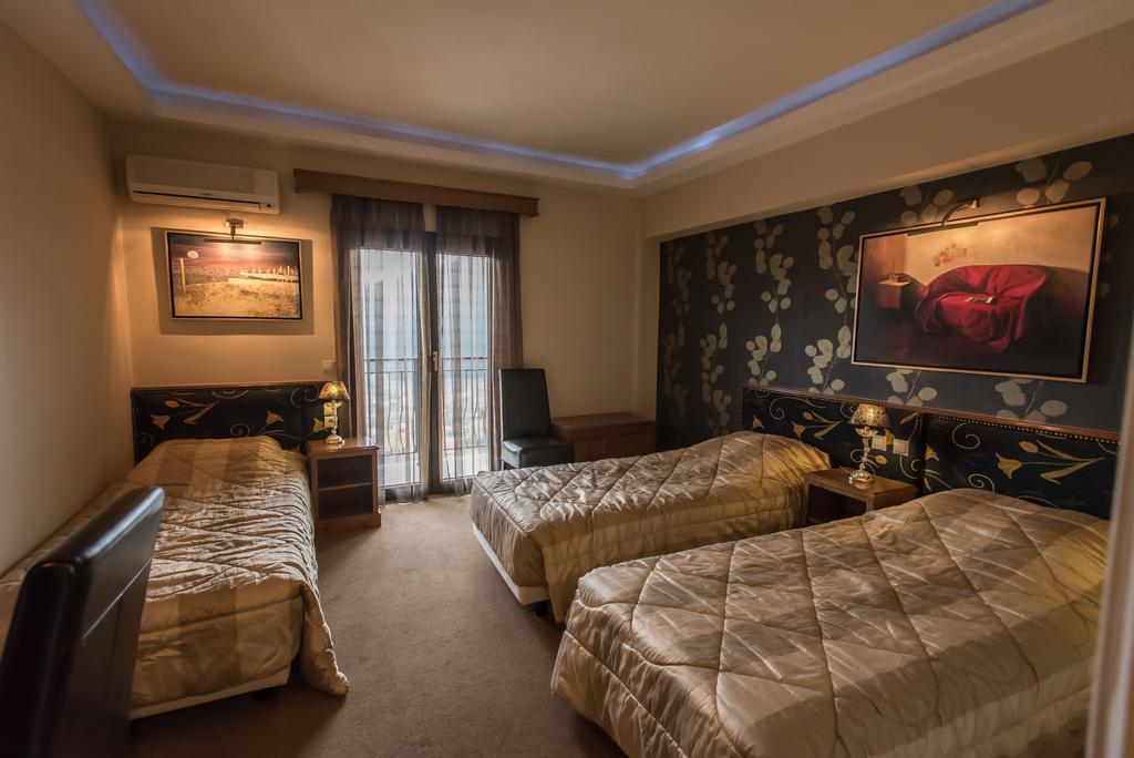 Anesis Hotel 卡尔派尼西翁 客房 照片